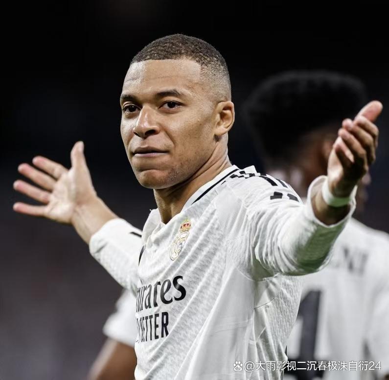 包含姆巴佩重返赛场，领先优势明显首场状态出色，勇士观众沸腾！的词条